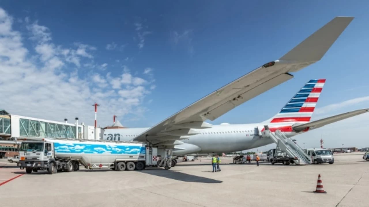 5 vende të BE-së kufizojnë karburantin/ Ulet numri i fluturimeve në Europë, masa të reja në aeroportet italiane