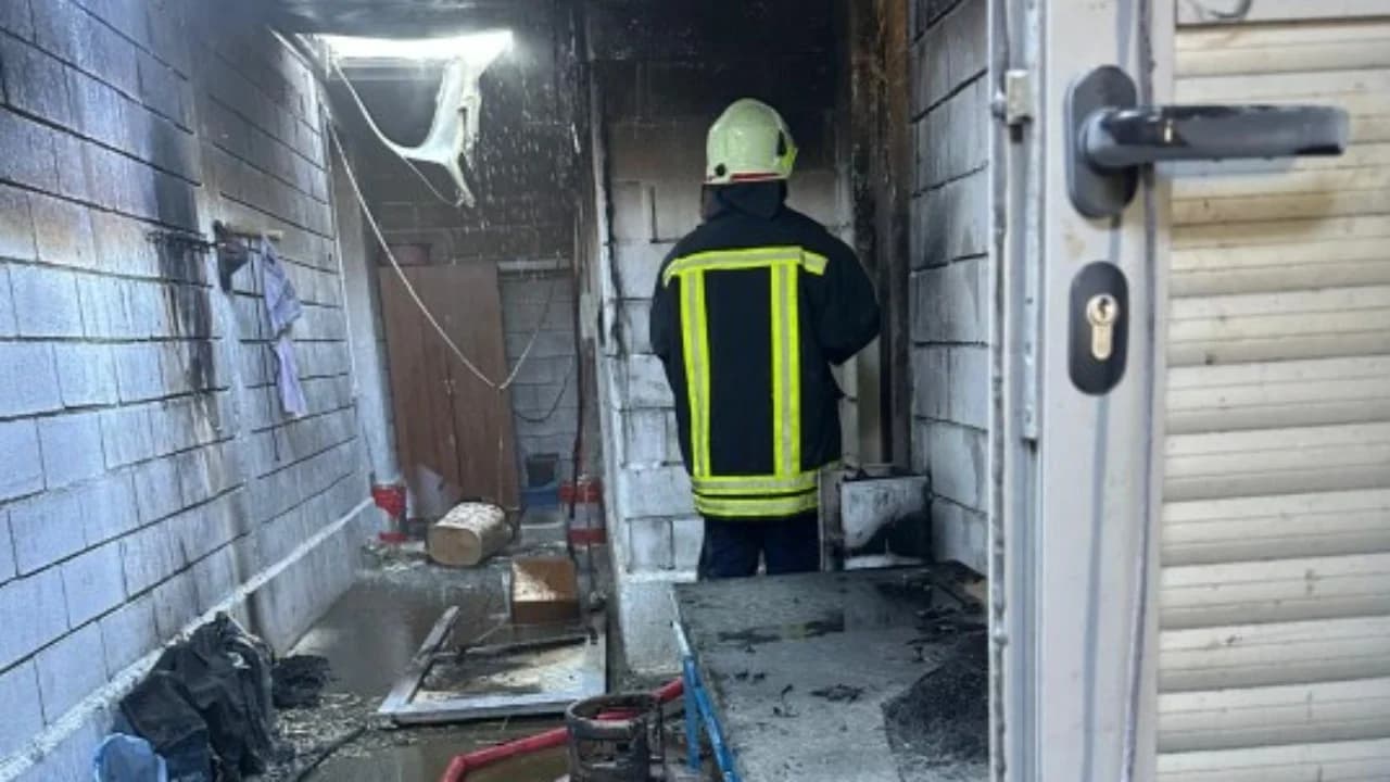 Zjarr në një magazinë në Durrës, ndërron jetë 25-vjeçari nga Bangladeshi, plagoset kolegu nga Kenia