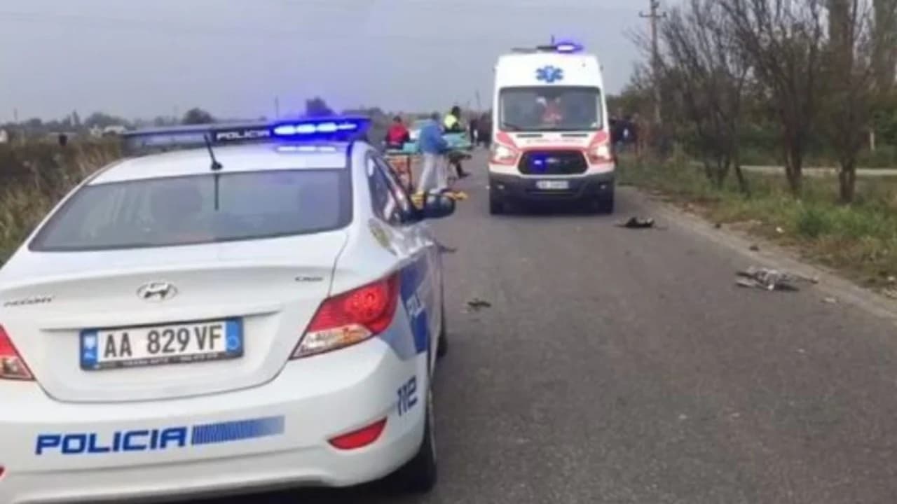 Aksident i rëndë në aksin Prrenjas-Librazhd, dy adoleshentë transportohen me urgjencë drejt Spitalit të Traumës