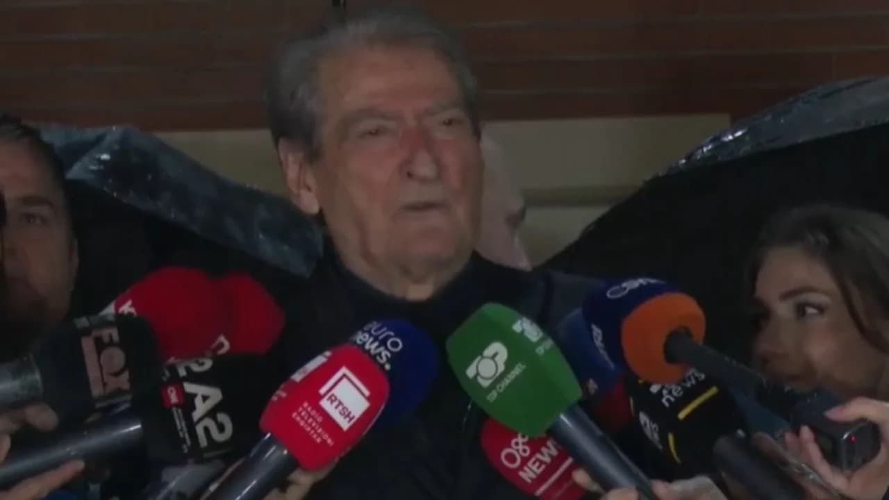 “Ja të vdesim, ja të rrojmë për liri”, mbyllja e protestës, Berisha mesazh tubuesve: Mirënjohje për guximin, beteja vazhdon