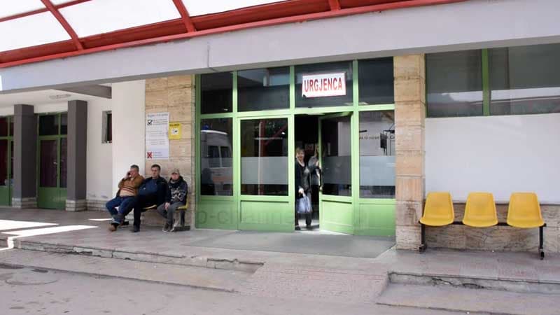 Ngacmimi seksual i kirurgut ndaj të resë, reagon Spitali i Korçës: Mjeku është pezulluar nga detyra