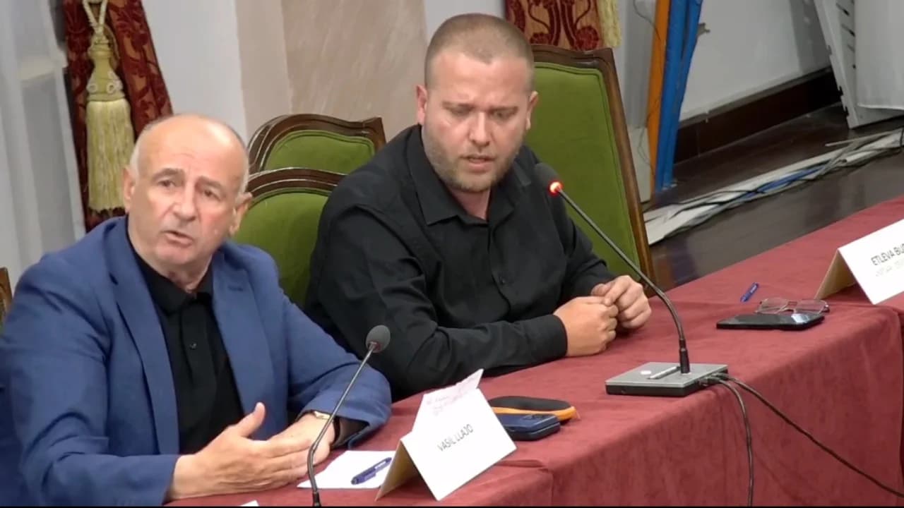 Debate te “Territorialja”/ Deputetët socialistë përplasen gjatë dëgjesës me kryebashkiakët e qarkut Vlorë, Bido: Delvinës t’i kthejmë madhështinë e saj