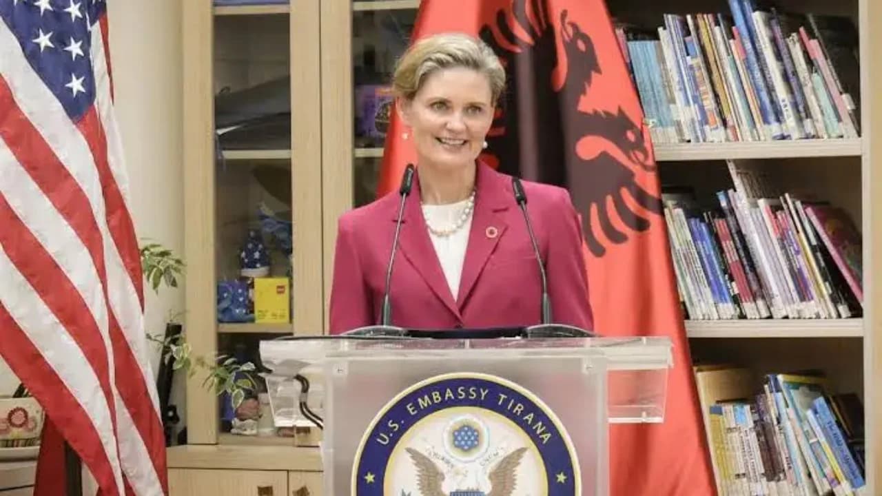 Festimet për 250-vjetorin e SHBA në Tiranë, mesazhi i Nancy Vanhorn: Partneriteti ynë është më i fortë se kurrë, do të vazhdojmë të punojmë së bashku