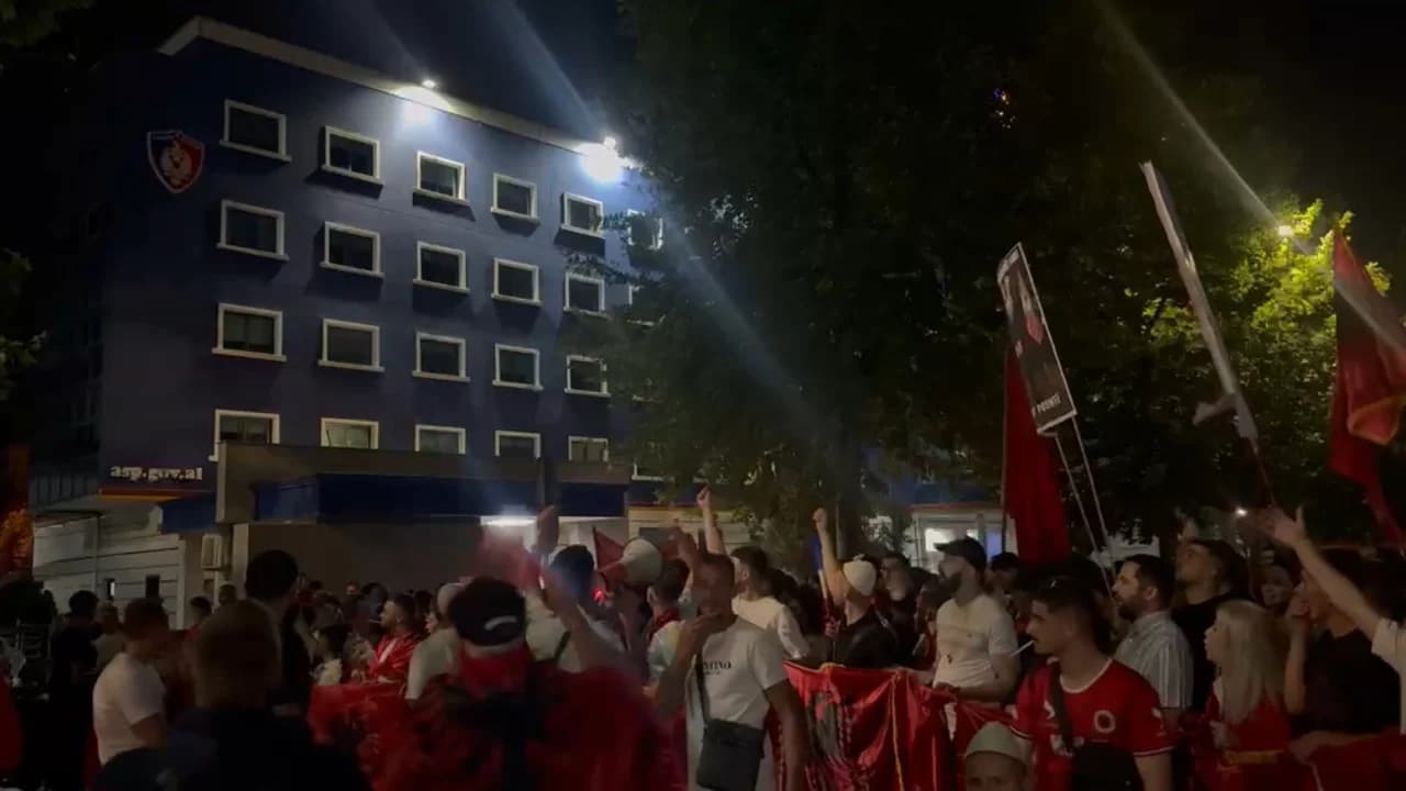 Bllokimi i qarkullimit gjatë marshimeve në rrugët e Tiranës, procedohen penalisht 11 protestues