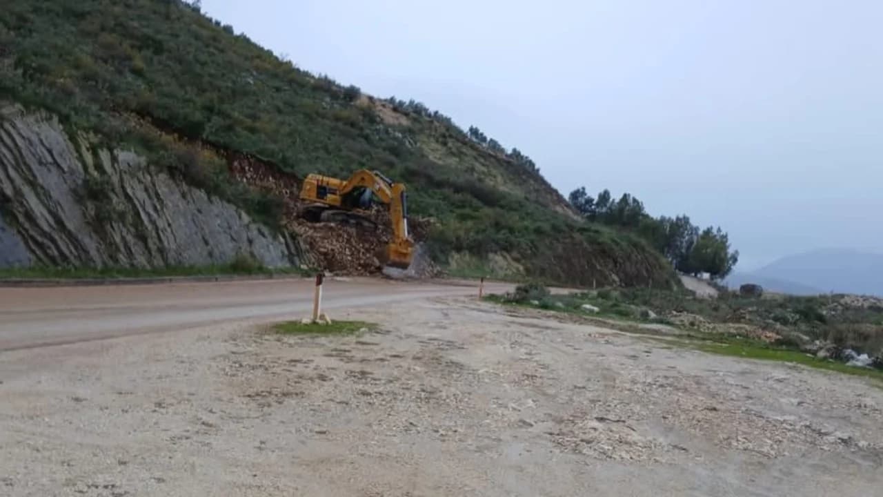 Ndërtimi i bypass-it të Sarandës, ARRSH: Sot do të kryhet një shpërthim i kontrolluar me eksploziv për hapjen e trasesë së rrugës
