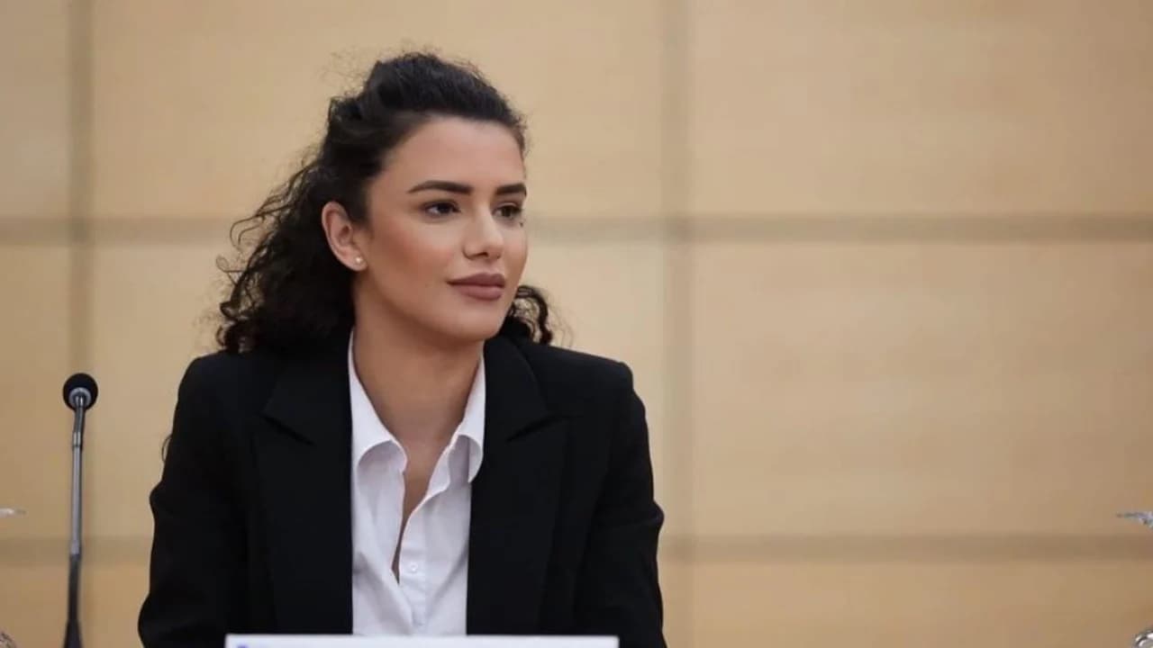 U emërua në krye të Agjencisë Kombëtare të Turizmit, reagon ish-sekretarja e PD, Jola Hysaj zbulon bisedën me Ramën