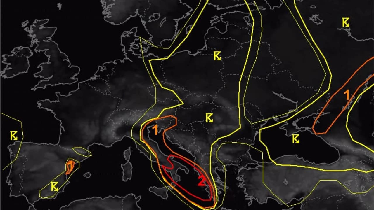 Erëra shkatërruese, breshër dhe tornado/ Parashikuesit europianë ngrenë alarmin për mot ekstrem në rajon, stuhitë mund të prekin edhe brigjet e Shqipërisë