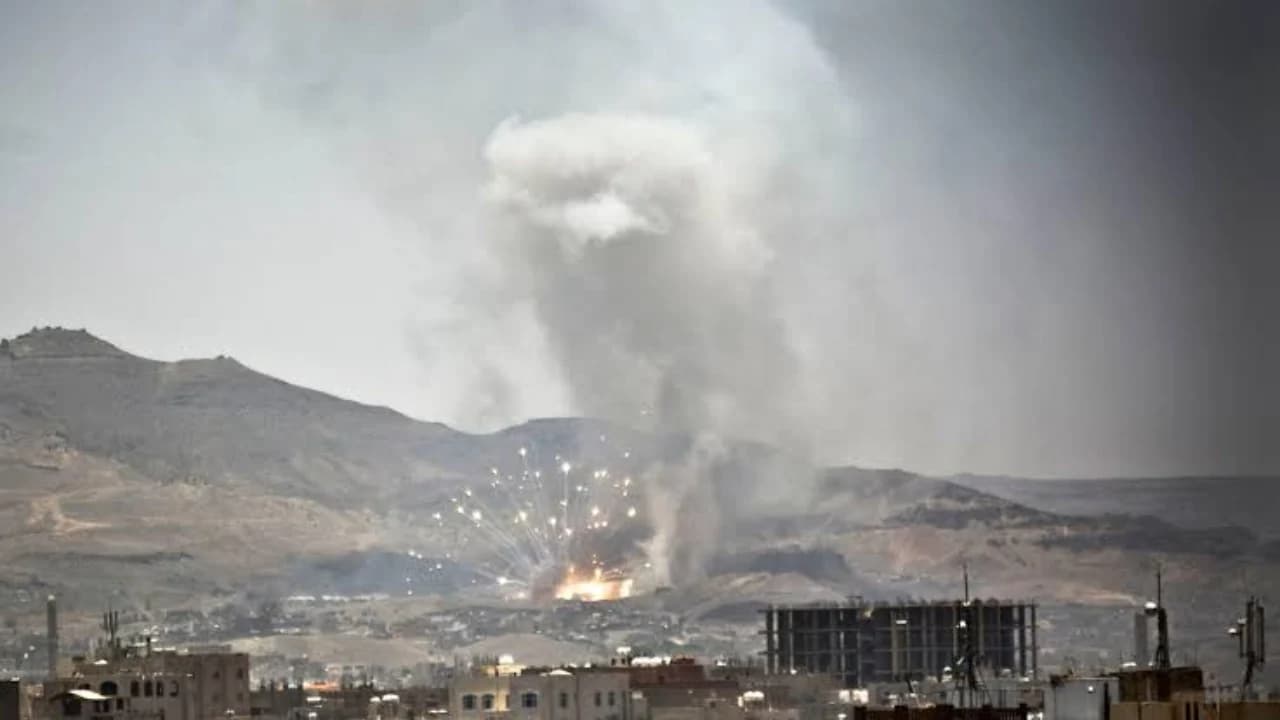 Princi i kurorës telefonatë me Trump, Arabia Saudite sulmon rebelët Houthi në Jemen