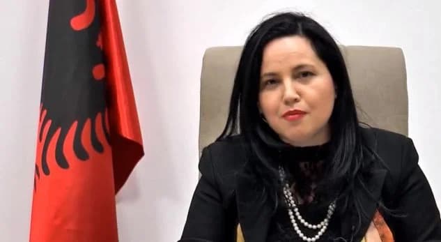 Kushtetuesja “rrëzon” Rovena Vodën, nuk kalon në seancë ankimin e ish-zëvendësministres: S’u shkel prezumimi i pafajësisë