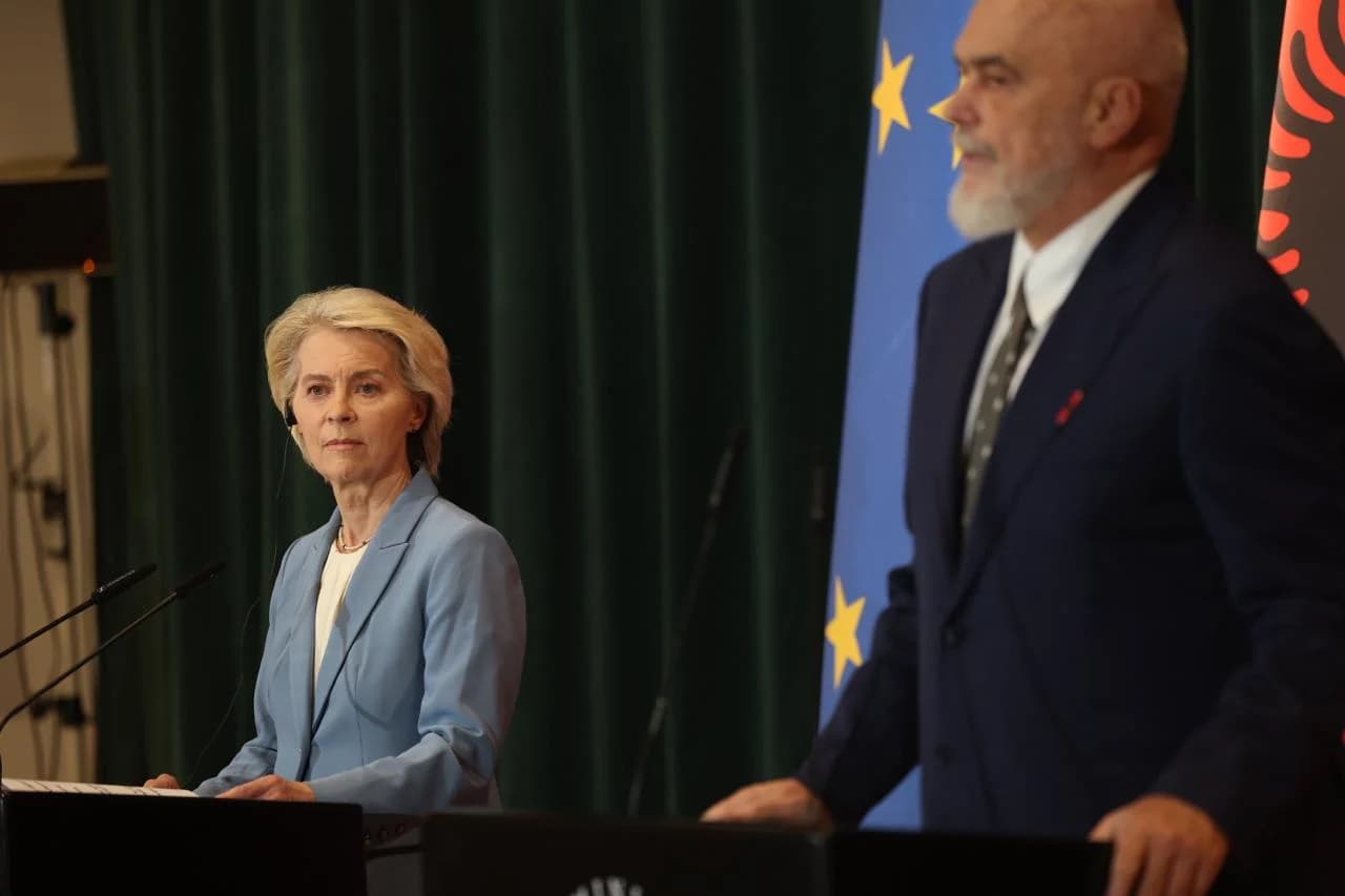 Nga roaming falas, fuqizimi i sistemi i drejtësisë te përparimi i Shqipërisë drejt BE, të gjitha mesazhet e Ursula von der Leyen në Tiranë