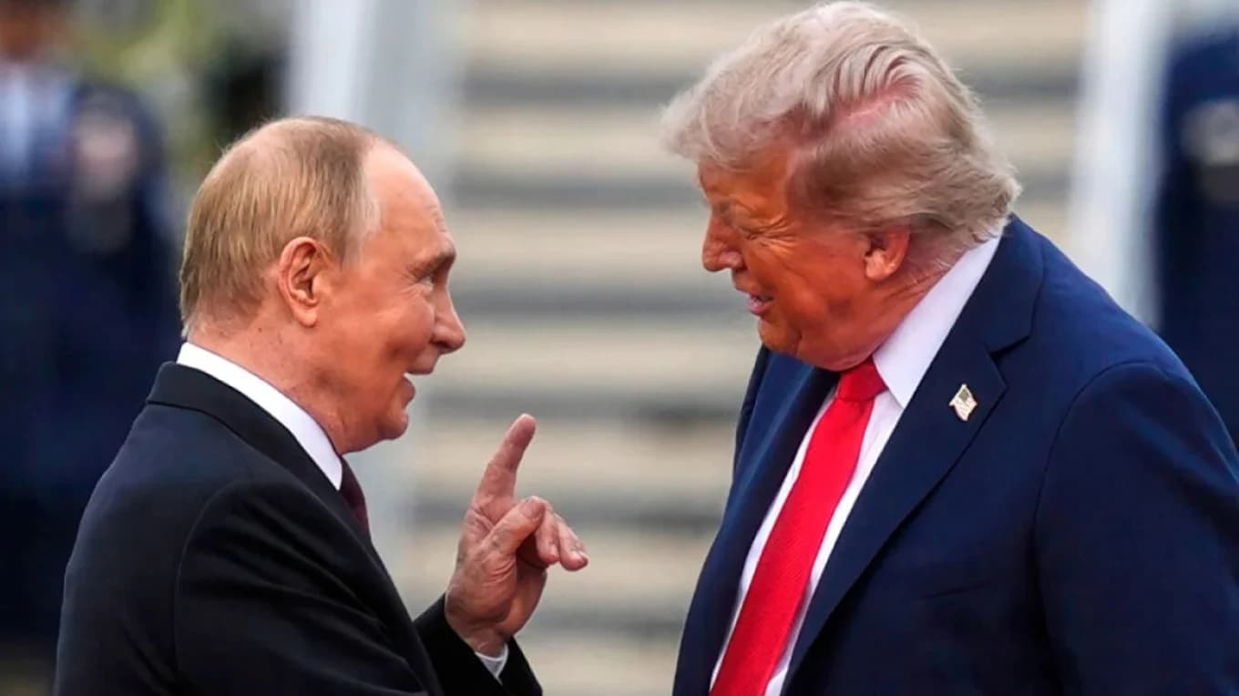 Trump firmos ligjin e ri kundër Rusisë dhe Iranit, në shënjestër edhe blerësit e naftës ruse