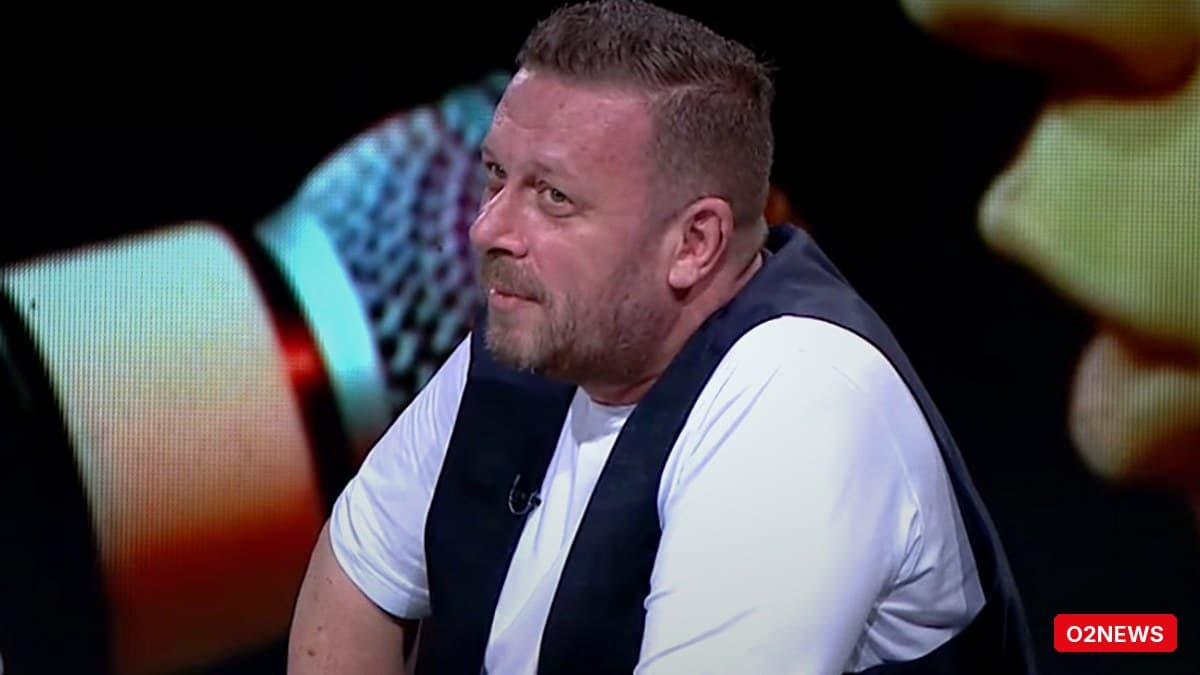 Adi Hila feston 56-vjetorin teksa vijojnë hetimet për videot e publikuara