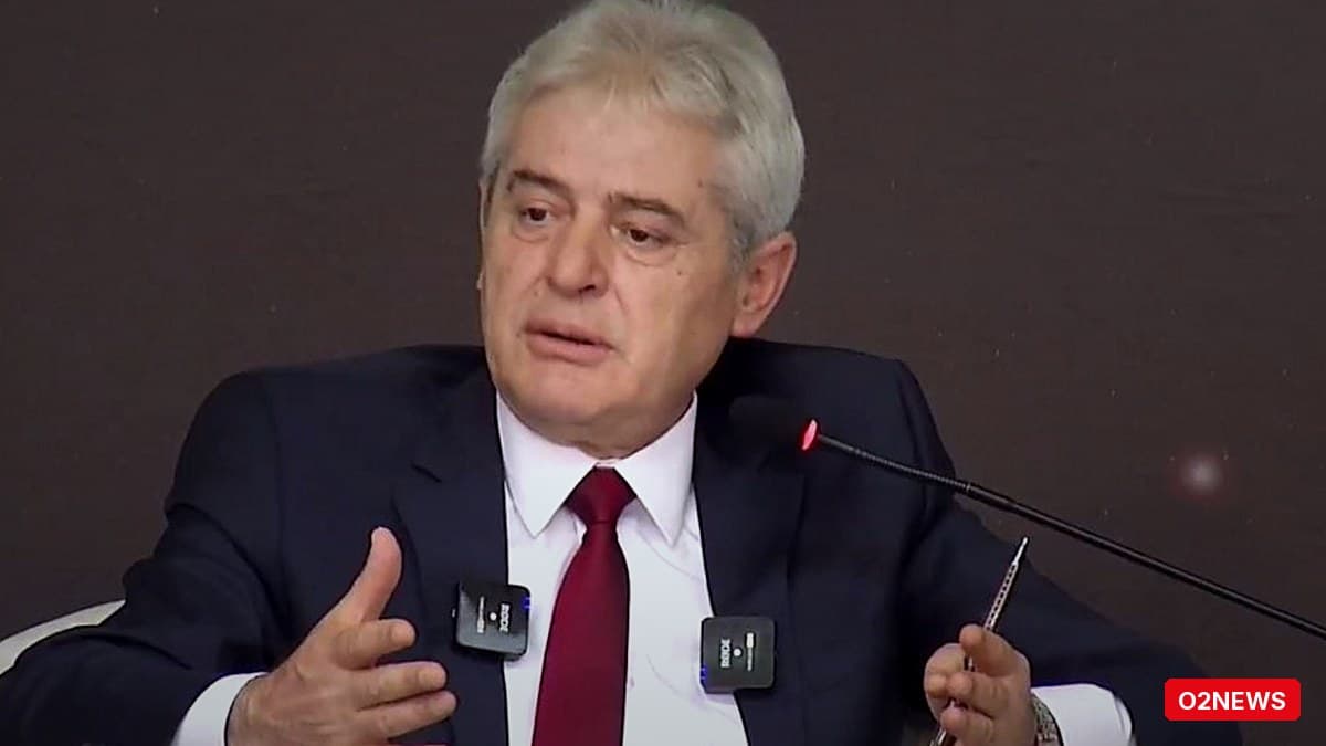 Ali Ahmeti apelon pas protestës së dhunshme në Tiranë: Zgjidhja vjen me dialog dhe përgjegjësi