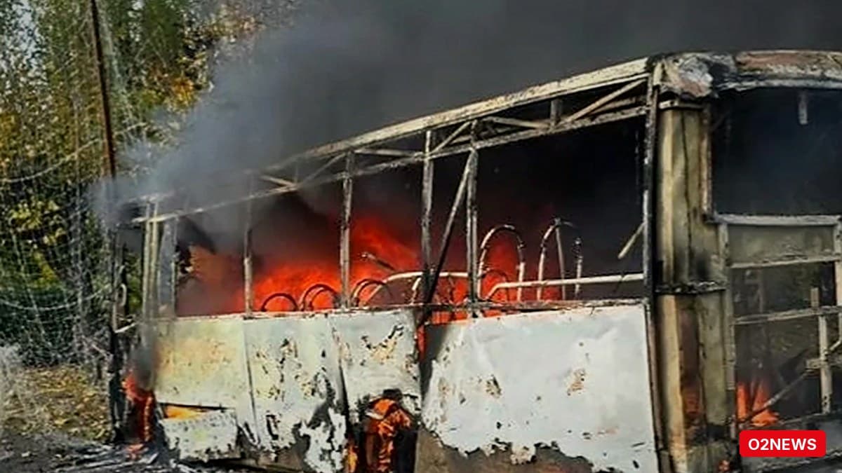 Dy autobusë publikë goditen në Kramatorsk, të paktën 30 të vrarë dhe 18 të plagosur