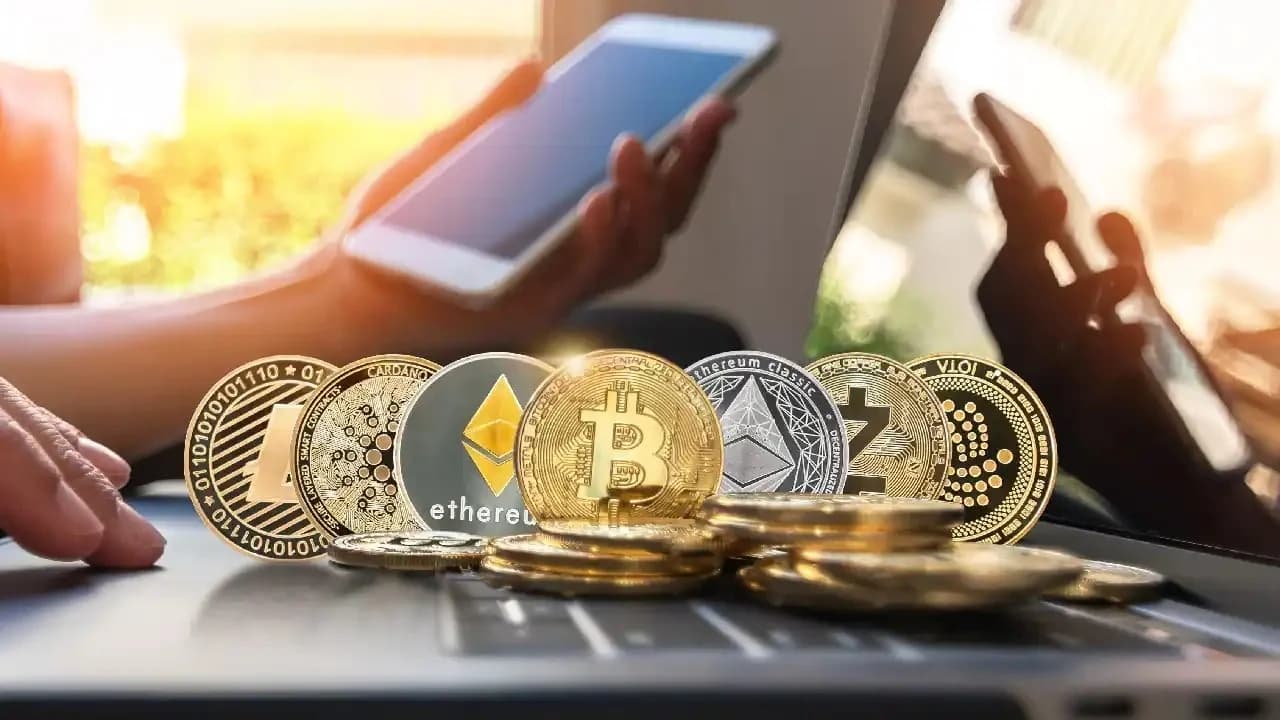 Nga platformat te investitorët, qeveria miraton projektligjin që lejon tregtimin e kriptomonedhave në Shqipëri. Ja si do të funksionojë