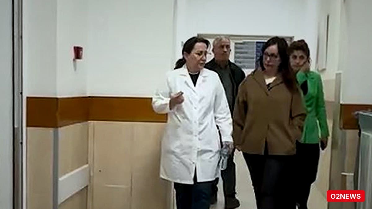 Spahiu viziton të lënduarit në Traumë, falënderon ekipet mjekësore pas pesë ditësh protestash