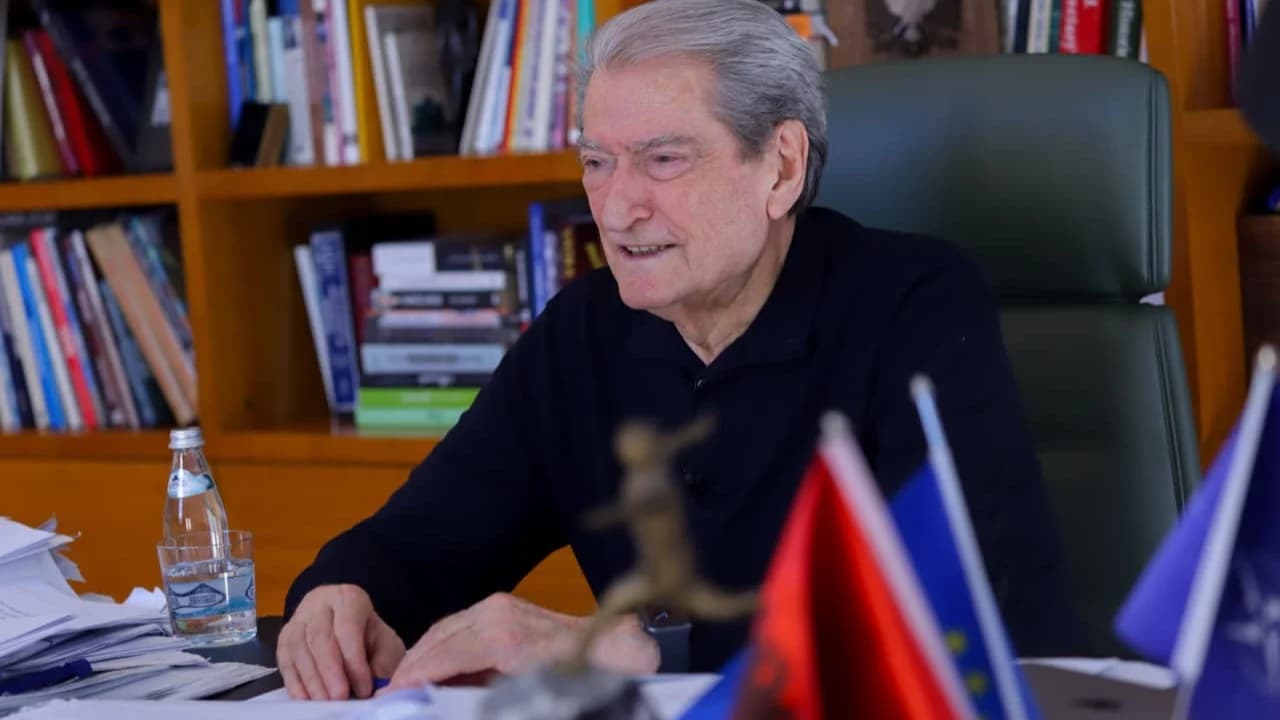 “Bonus qiraje dhe mbështetje nga bashkia”/ Berisha për deklaratat e Ramës: Është kthyer në avokatin e ndërtuesit të pallatit në flakë
