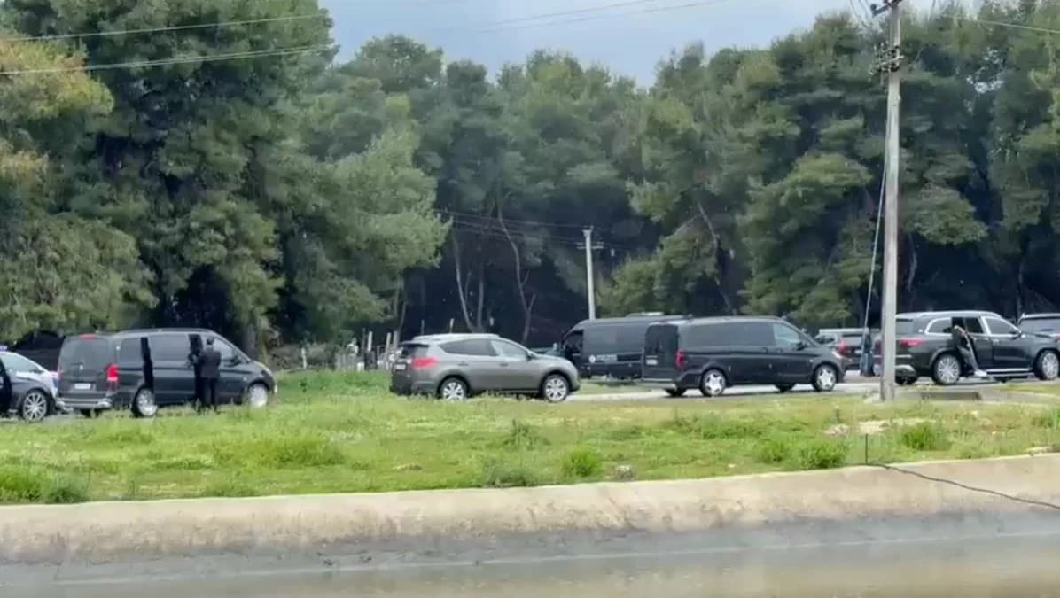 Delegacioni amerikan “zbarkon” në Vlorë/ Do inspektojë zonën e pyllit të Hidrovorit në Akërni, pritet të nisin investime nga Ivanka Trump