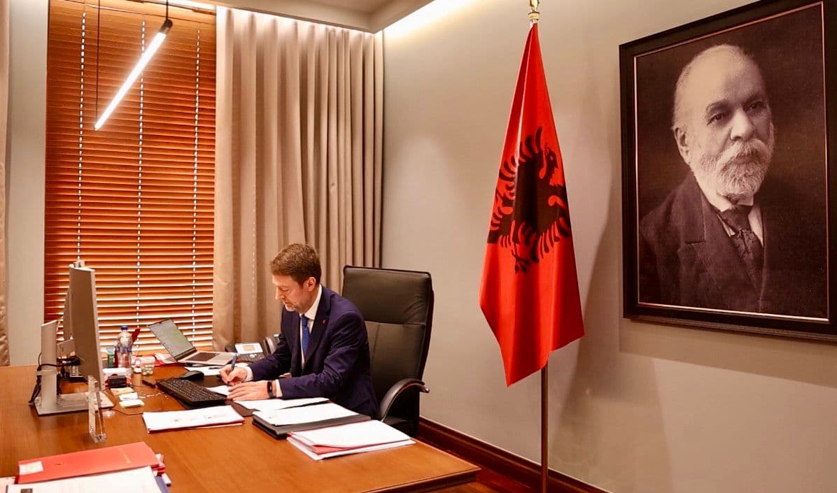 Ministri Hoxha vizitë zyrtare në Kosovë, takime me drejtues të lartë, zbulohet agjenda