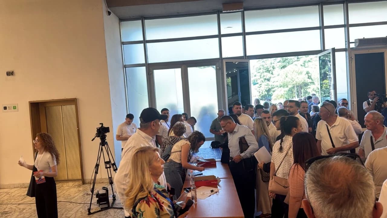 PD mbledh sot Kuvendin Kombëtar, në rendin e ditës zgjedhja e Këshillit Kombëtar dhe ndryshimet statutore. Nis regjistrimi i delegatëve