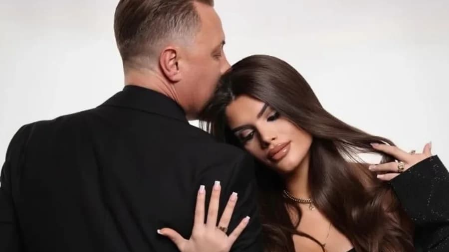 “Ti je dhurata më e madhe e Zotit”, Eronita publikon foton e parë të djalit