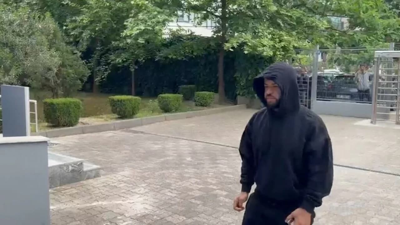 “Dilte live TikTok, tregonte armë në video”/ Gjyqi ndaj grupit të Laert Haxhiut, dëshmon Noizy: Me Kleviolin kemi…