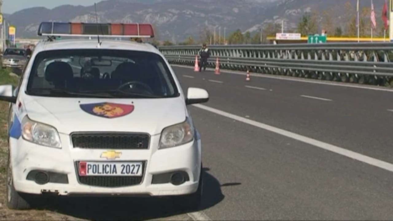Aksident me vdekje në aksin rrugor Lezhë–Milot, makina përplaset me kamionin, humb jetën shtetasi kosovar