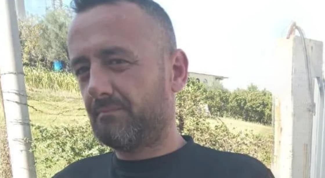 “Mos ndërhyni nëse e shihni, është me rrezikshmëri”/ Vrasja e 27-vjeçarit në Paskuqan, policia apel qytetarëve: 10 mijë euro shpërblim kush jep informacion