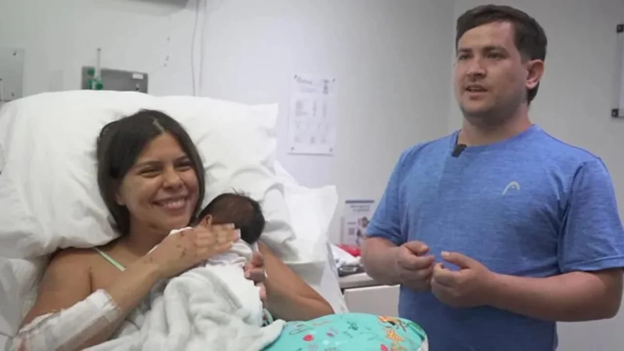 “Djali më mbajti në jetë”, rrëfimi i nënës që shpëtoi me foshnjën 18-ditëshe nga rrënojat e tërmetit në Venezuelë: I prekja hundën nëse merrte frymë