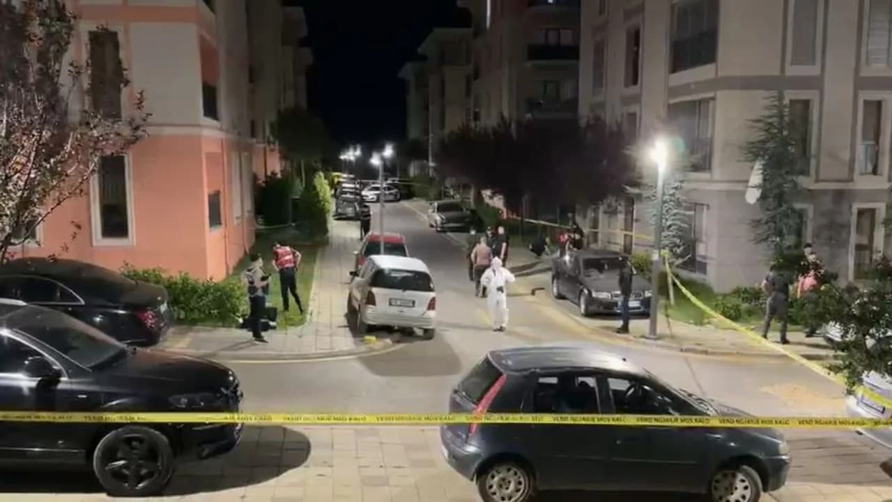 Zbulohen detaje të reja nga atentati në Laç/ Viktima dhe autori i dyshuar ishin fqinj, u qëllua me shtatë plumba, sapo zbriti nga makina…