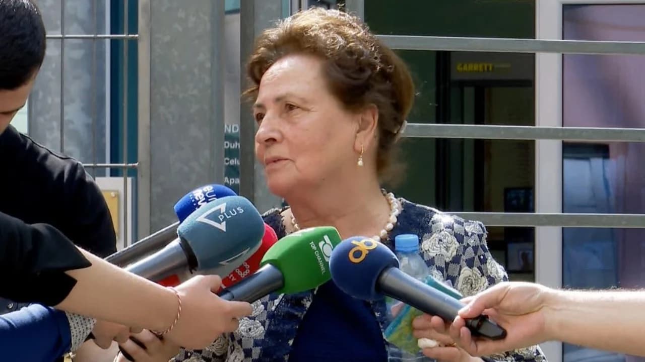 Seanca për dosjen e ndarë nga ish-presidenti Meta shtyhet, mungon Fatime Kryemadhi dhe avokatët