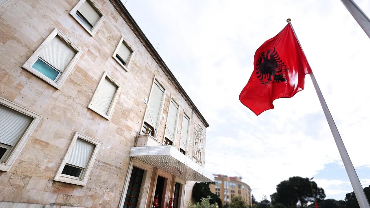Vendimet e Qeverisë/ Njohje e patentave me Italinë, forca ushtarake shqiptare mision në Gaza, pezullohen ndërtimet në zonat përkatëse gjatë sezonit