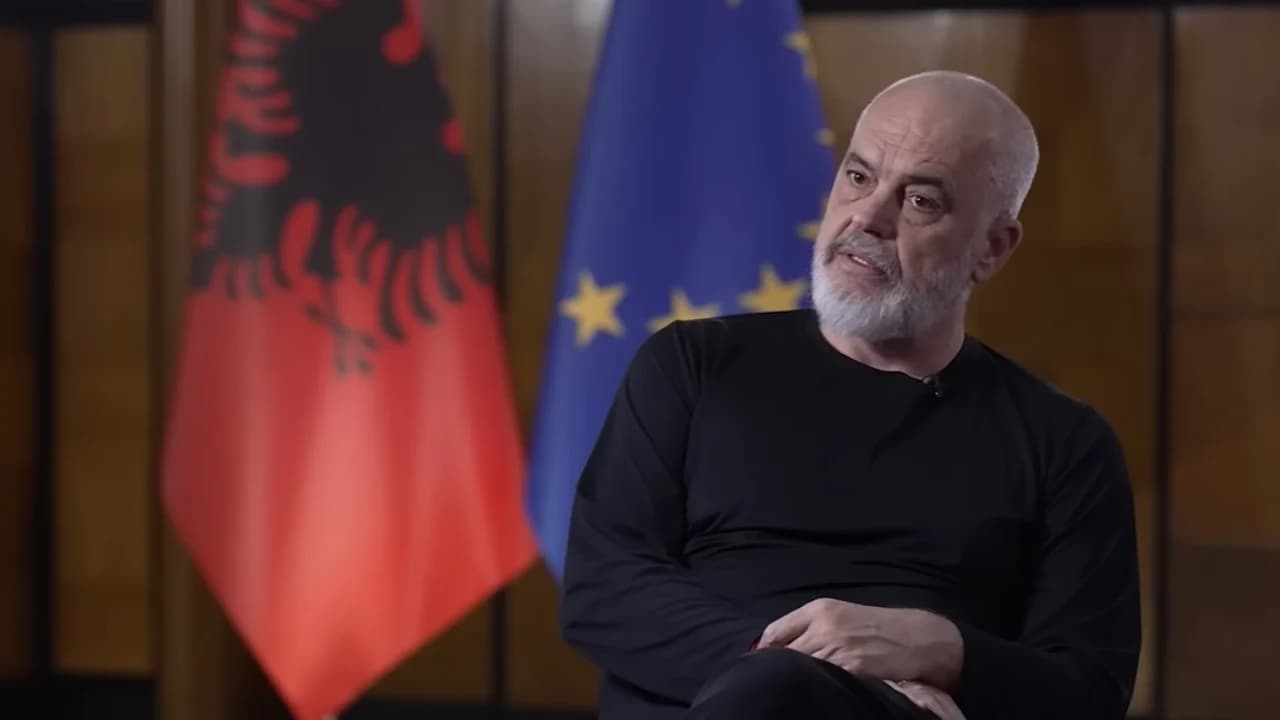 “Kryebashkiaku i Pustecit kërkoi falje që nuk u luajt himni shqiptar“, Rama reagon pas incidentit ku ishte edhe kryeministri Mickovski: S’ka mushkë Troje që na lëkund