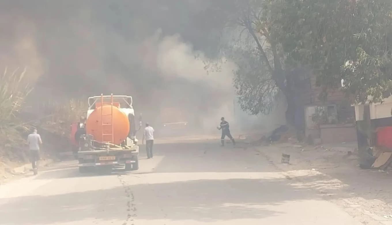Zjarret në Algjeri shkaktojnë 12 të vdekur dhe dhjetëra të plagosur, mes viktimave edhe një 8-vjeçar