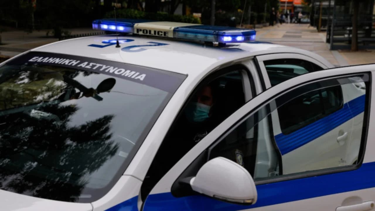 Po kalonte ilegalisht nga Shqipëria drejt Greqisë, humb jetën turisti kilian, u gjet në një greminë