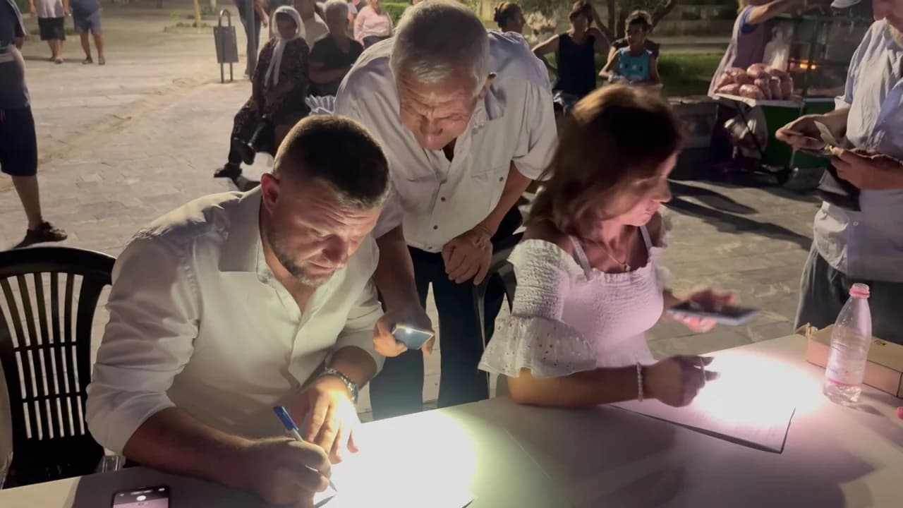 Peticioni për Cërrikun, banorët kundërshtojnë bashkimin me Elbasanin: Kërkojmë bashki më vete