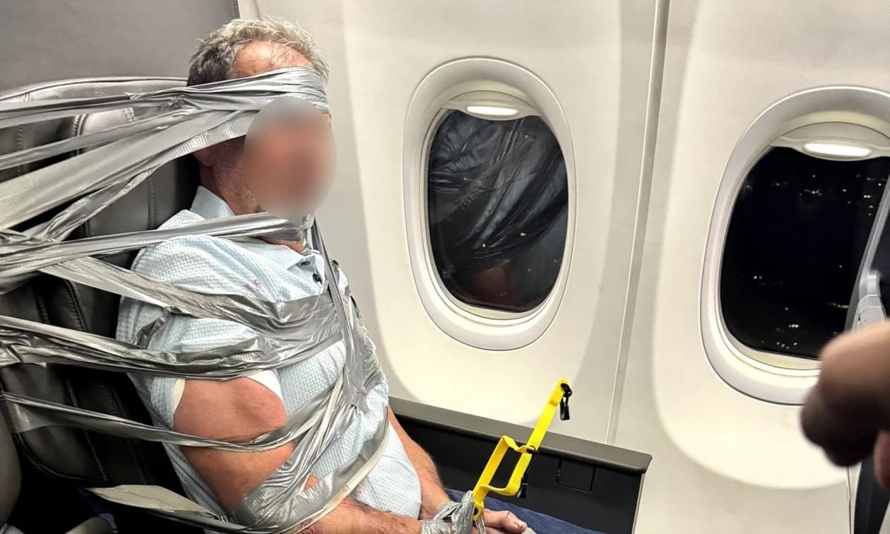 Panik në ajër/ Pasagjeri lidhet me ngjitës dhe zinxhirë në sediljen e avionit, zbardhet incidenti