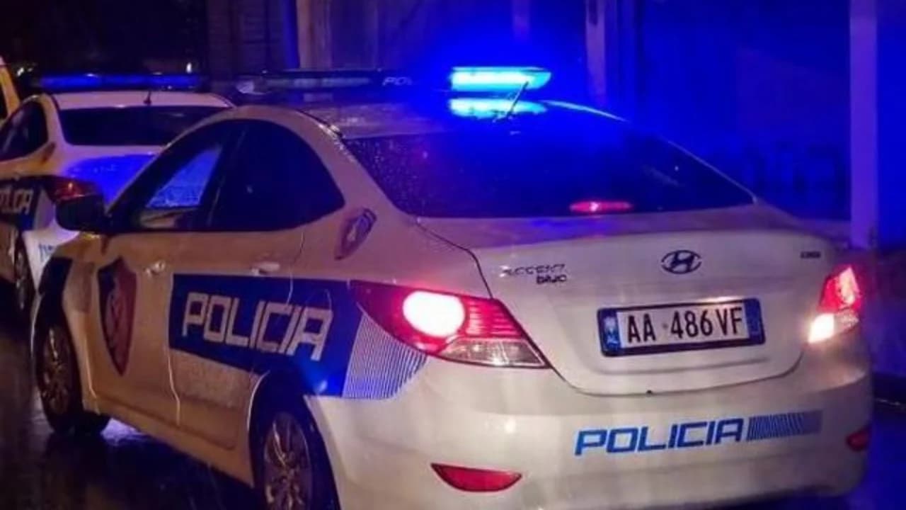 Pronari ndodhej pak më tutje, vidhet automjeti në Pogradec, identifikohet dhe arrestohet autori