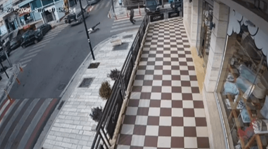 Vrasja e 44-vjeçarit në Sarandë/ Artan Myrtaj tentoi të largohej me vrap, autori e qëllon disa herë! (Video)