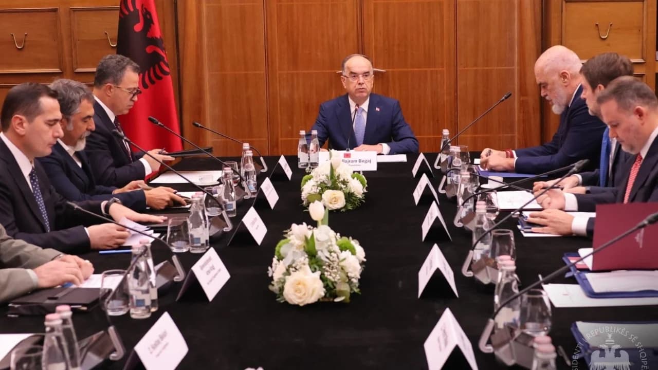 Presidenca zbardh mbledhjen e Këshillit të Sigurisë Kombëtare dhe arkivon Vlora Hysenin: Drejtësia të bëjë punën e vet, çështjet individuale…