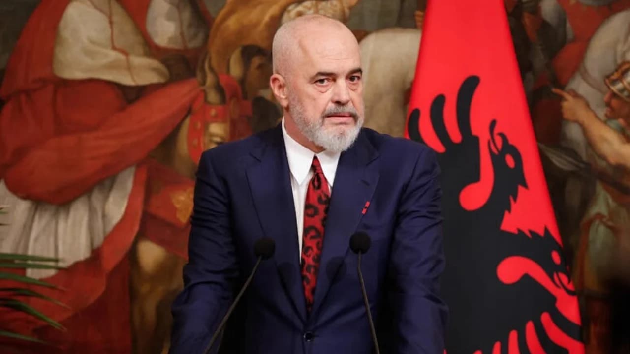 Pikë referimi për shqiptarët në Itali/ Inaugurimi i Konsullatës së Nderit të Shqipërisë, kryeministri Rama në Napoli për ceremoninë