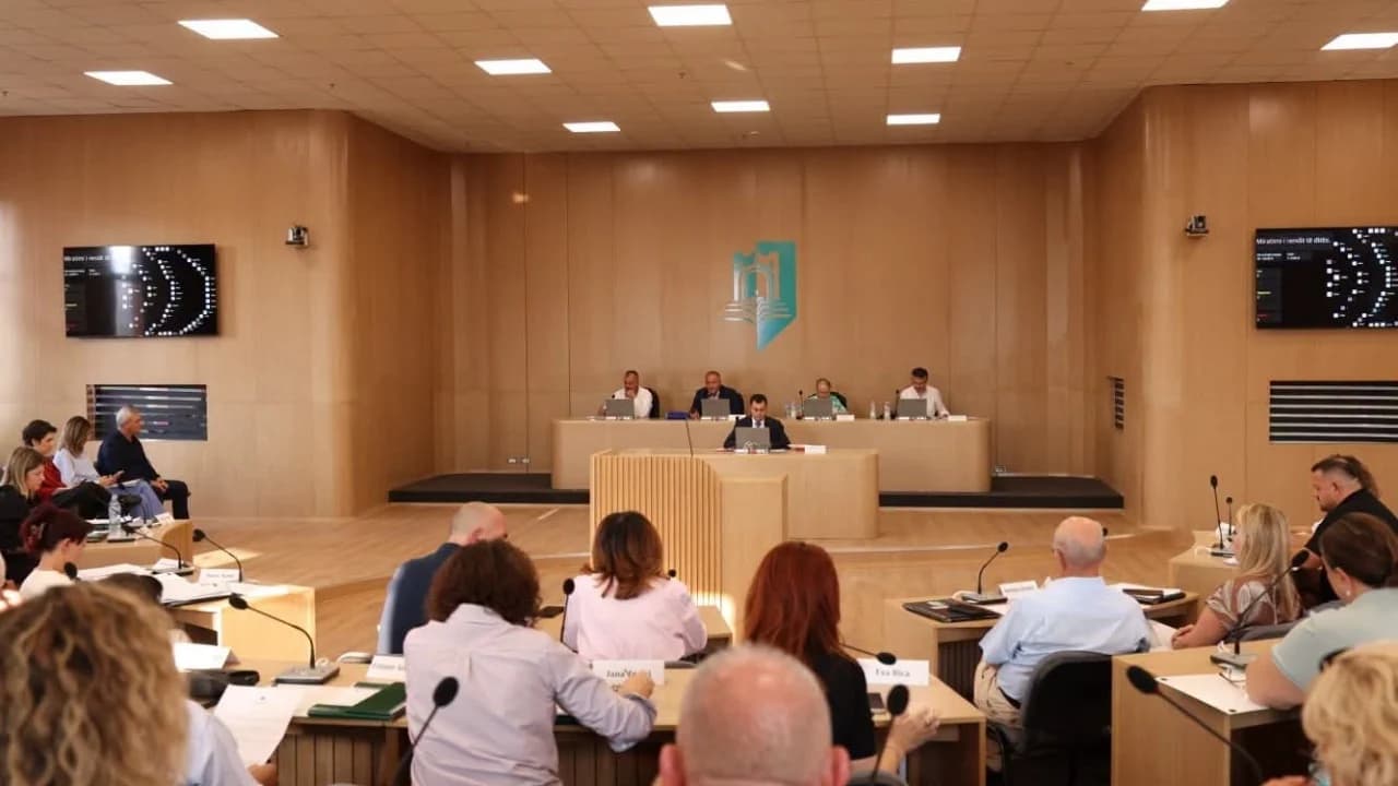 Reforma territoriale, Këshilli Bashkiak në Elbasan pro bashkimit me Cërrikun dhe Belshin