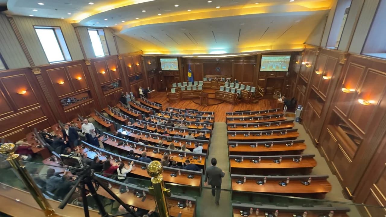 Gjykata Kushtetuese jep verdiktin për konstituimin e Kuvendit të Kosovës: Qeveria e ligjshme, 6 tetori afati i fundit për zgjedhjen e presidentit