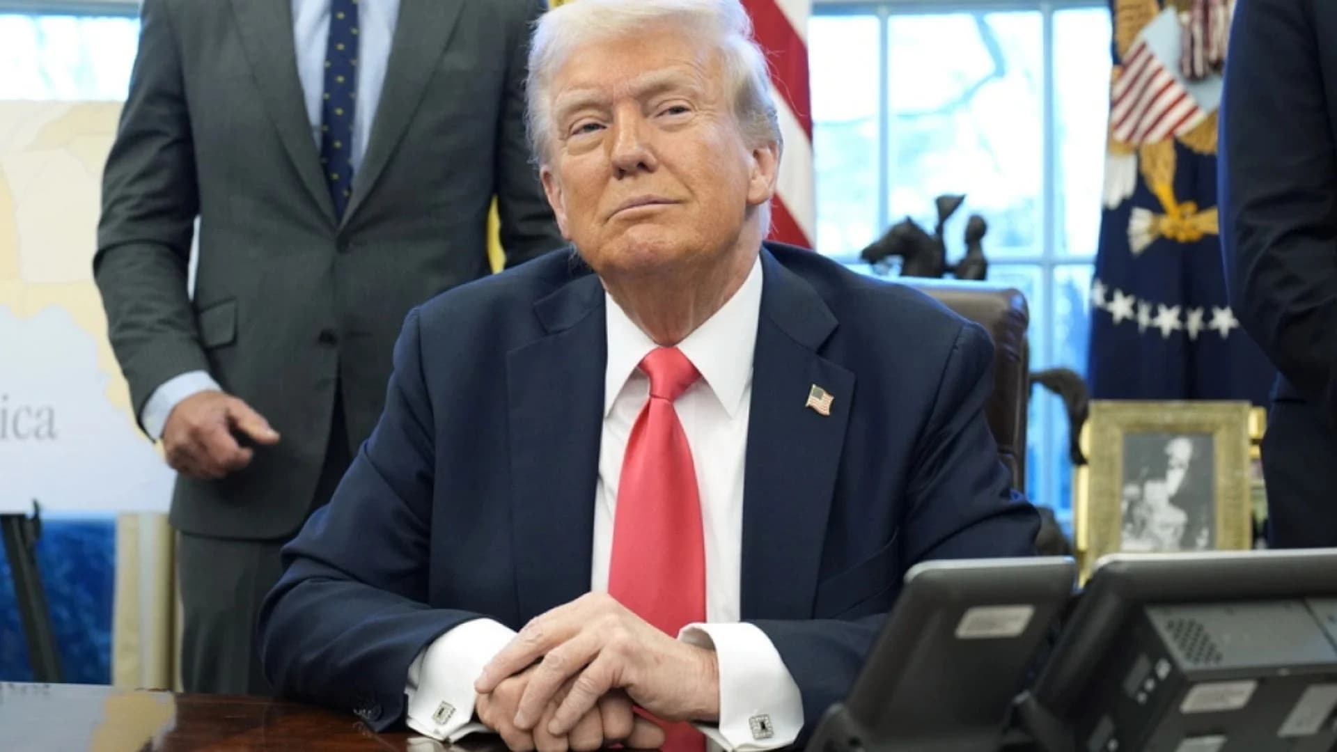 Lufta me Iranin, Trump: Nuk do të përfundojë deri pas zgjedhjeve vendimtare të nëntorit
