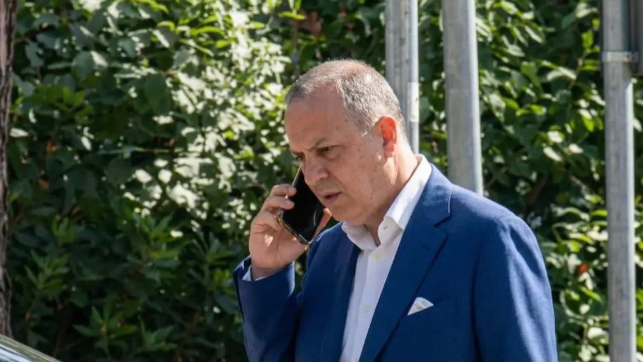 Akuzat për trafikim armësh/ SPAK nis kontrollet në banesën e Ron Yeffet, sekuestrohen edhe dokumente nga Ministria e Mbrojtjes
