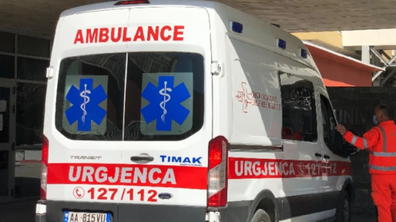 E rëndë në Tiranë, humb jetën në spital një 12-vjeçar, dyshohet për arrest kardiak
