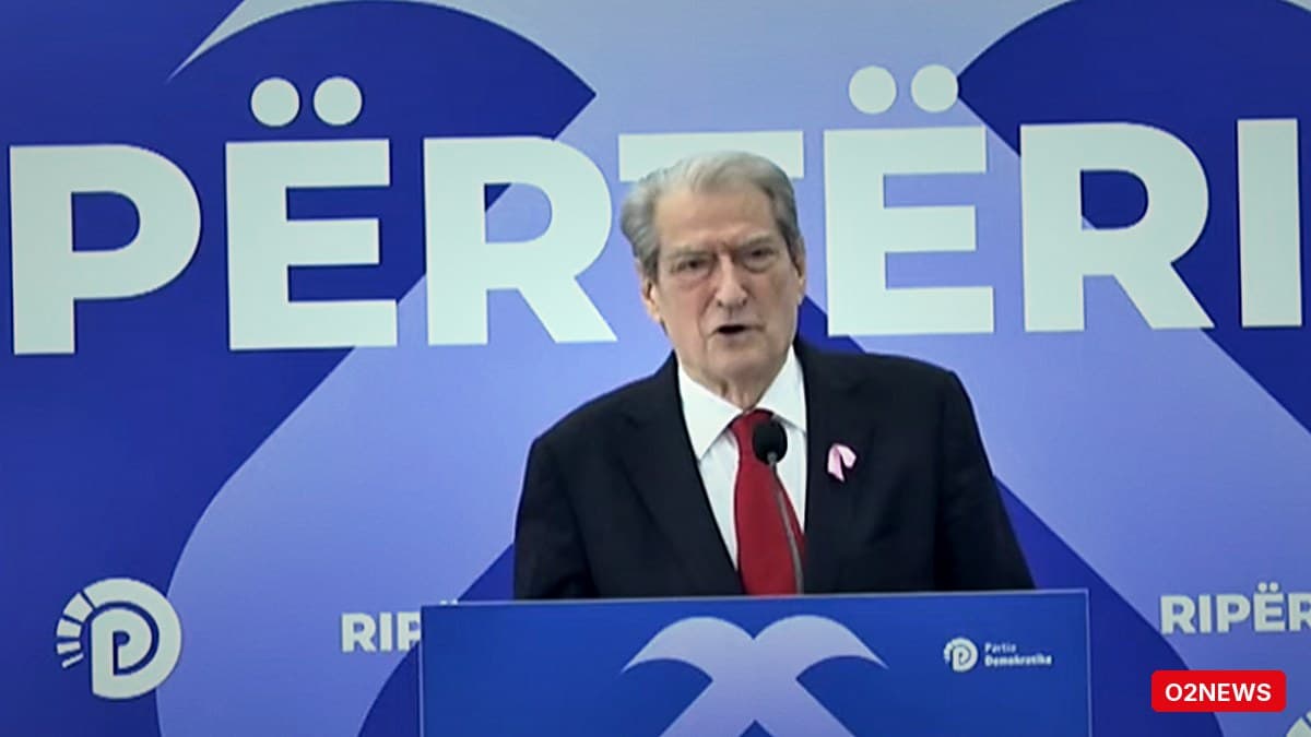 Berisha i kërkon Ramës dorëheqje dhe përmend shembujt e Ramiz Alisë e Çausheskut