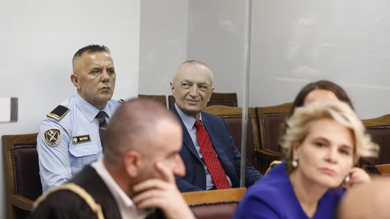 Ish-presidenti Ilir Meta “sulmon” GJKKO-në dhe Dhomën e Avokatisë: Konflikt i stisur dhe arbitraritet, cenon drejtësinë