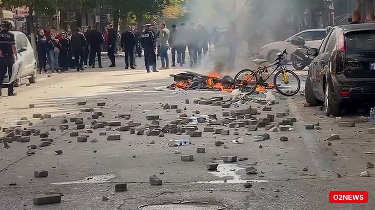 Pas protestës së dhunshme në Tiranë, 180 persona shoqërohen; forca shtesë policie në terren