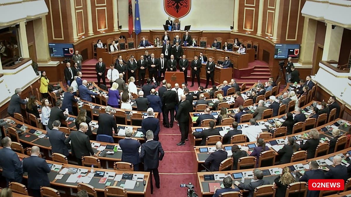 PS kërkon përjashtimin 60-ditor të Bardhit dhe Balliut pas incidentit në seancë